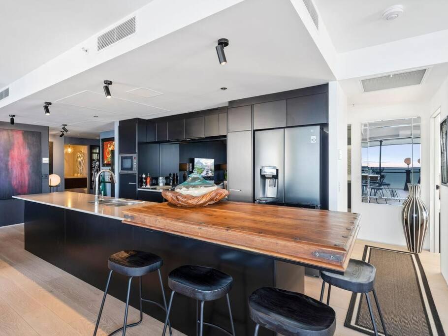 Exclusive Circle On Cavil Sub-Penthouse Luxury Apt - Hosted By Coastal Letting Gold Coast Exteriér fotografie