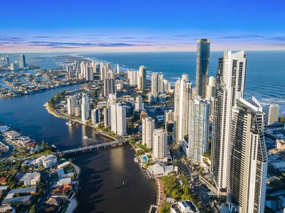 Exclusive Circle On Cavil Sub-Penthouse Luxury Apt - Hosted By Coastal Letting Gold Coast Exteriér fotografie